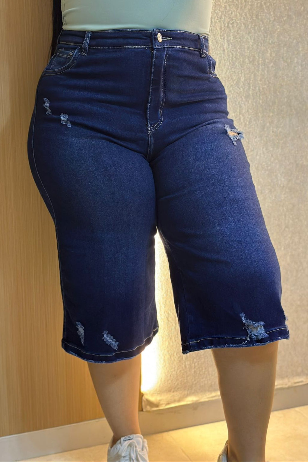 Bermuda Wide Leg - Tela Strech
