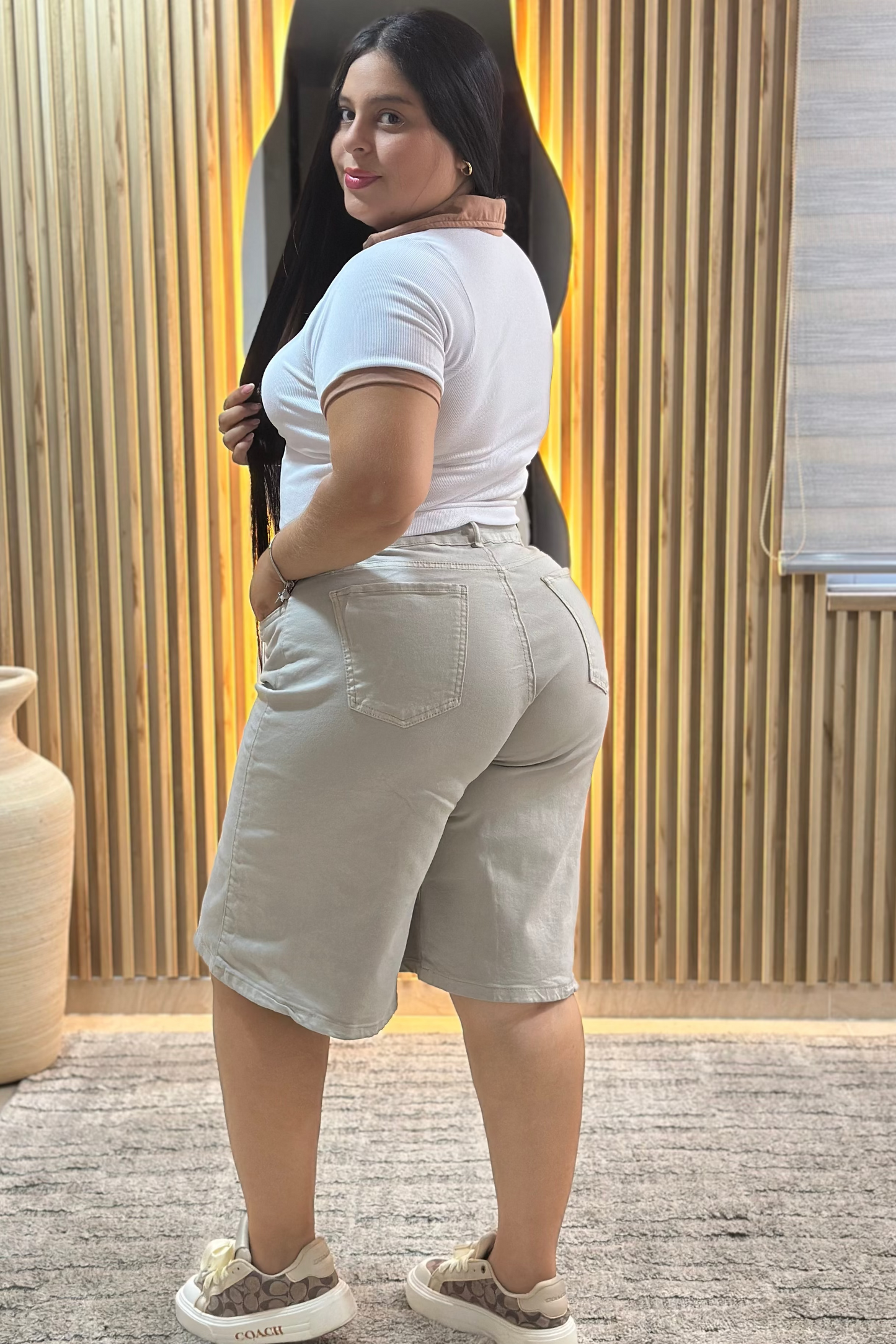 Bermuda Larga Beige - Tela Strech