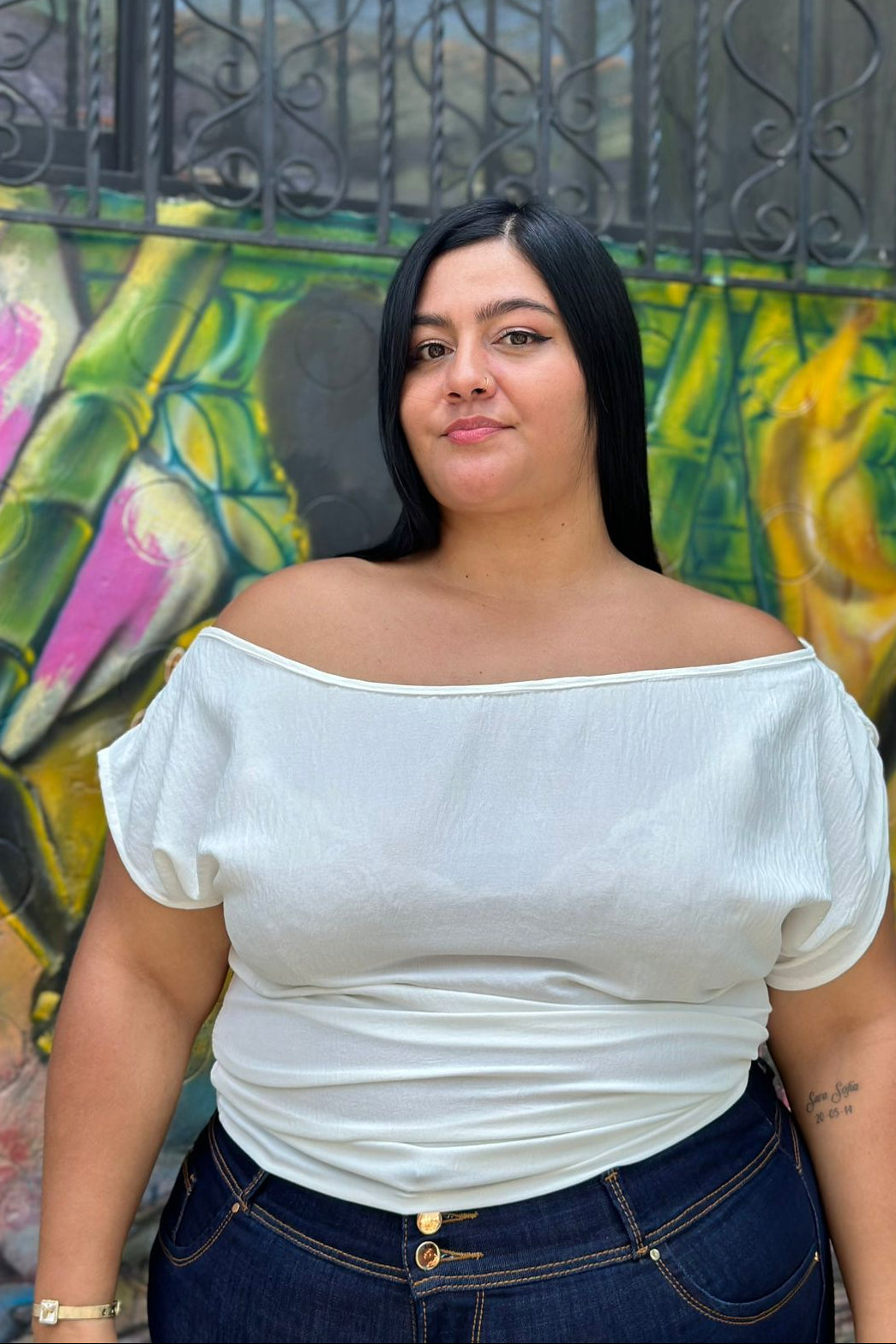 Blusa Eterna - Cuello bandeja