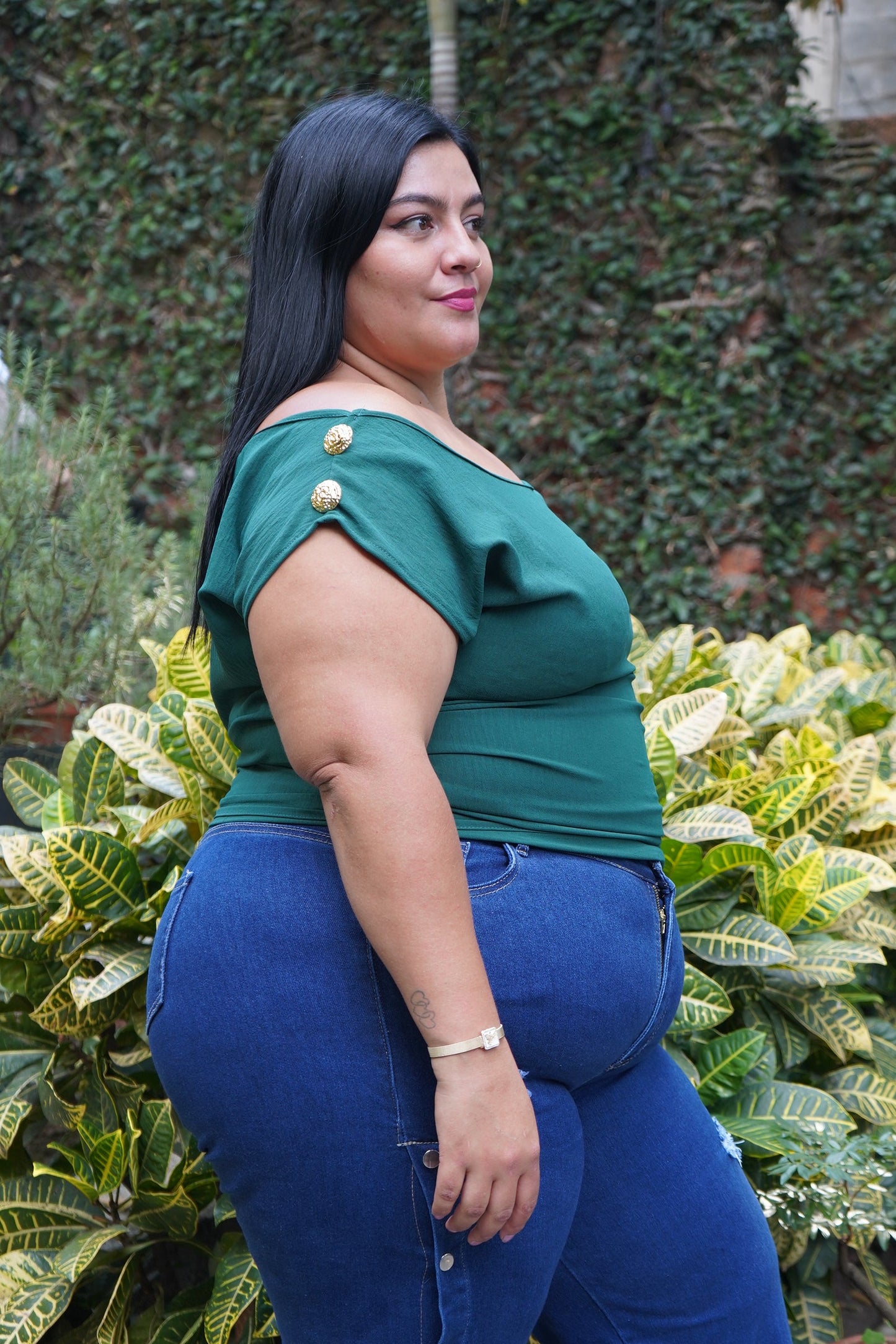 Blusa Eterna - Cuello bandeja