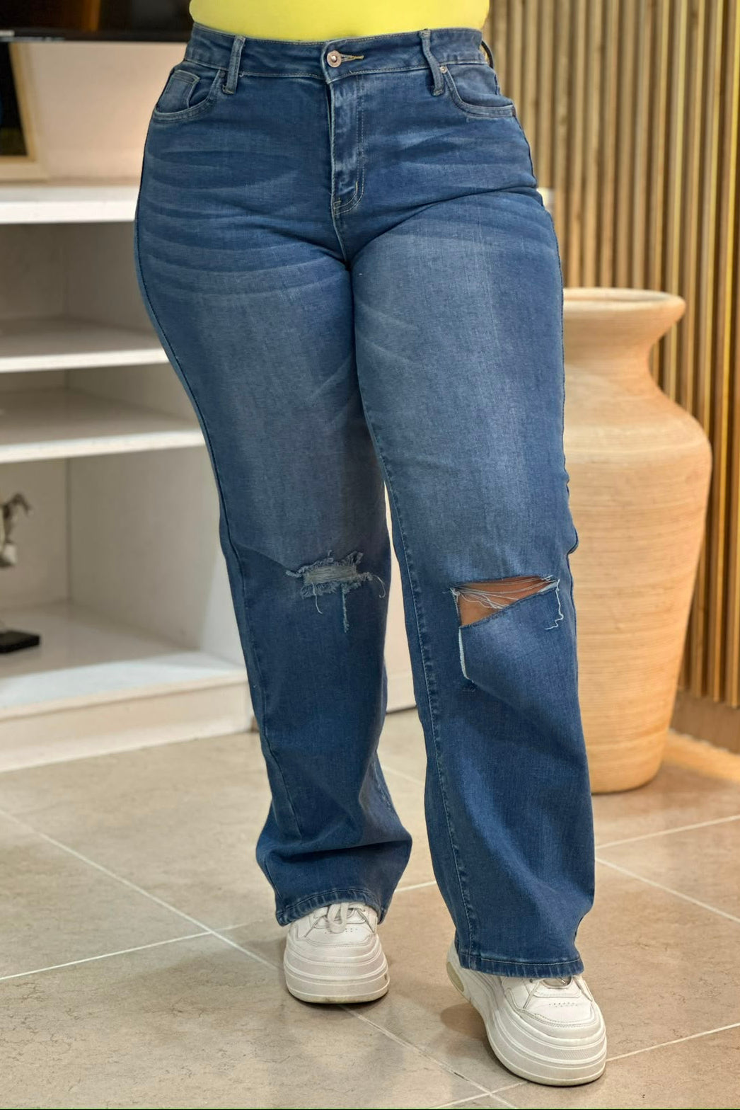 Jeans Bota Recta Rotos - Tela Strech
