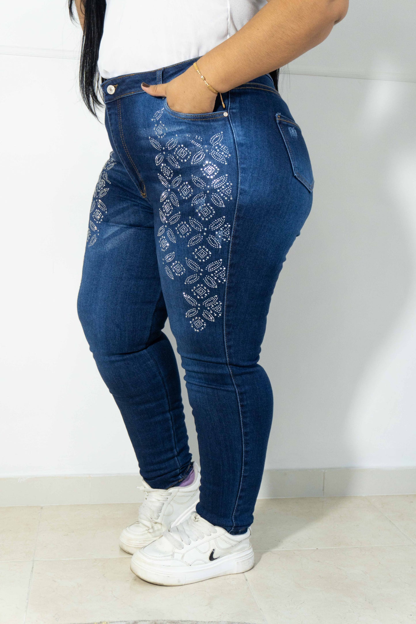 Jeans Skinny Brillos Flor- Tela Strech