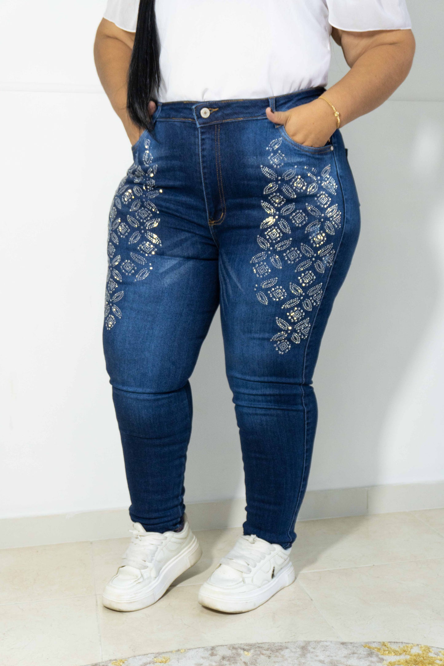 Jeans Skinny Brillos Flor- Tela Strech