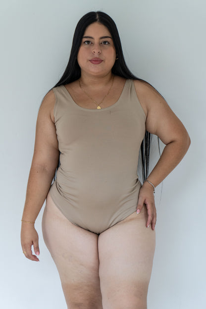 Body Siza- Negro, Blanco y Beis