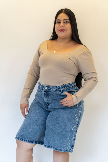 Bermuda Tela Rigida - Brillos Sutil