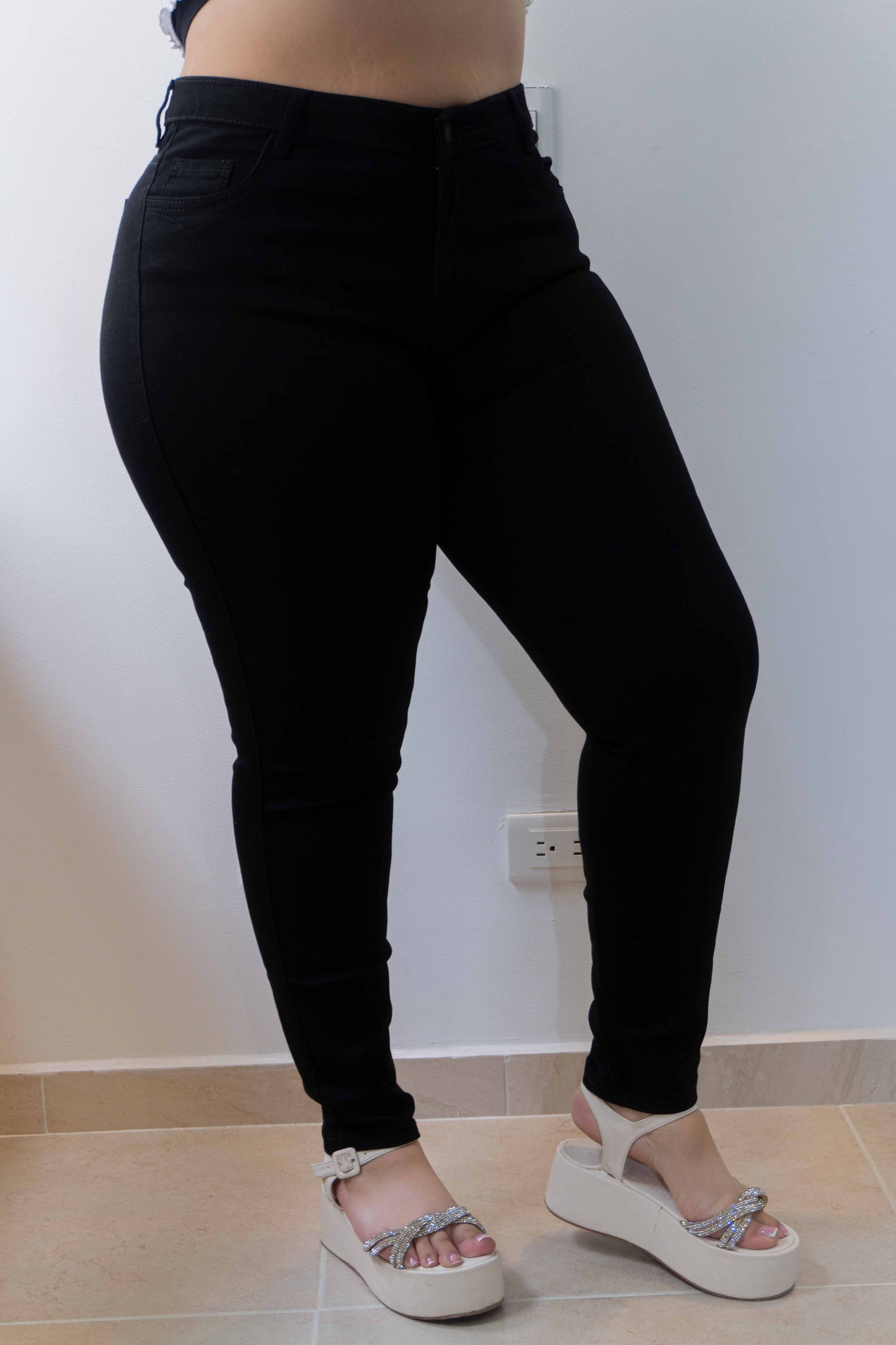 Jeans Negro Skinny - Tela Strech