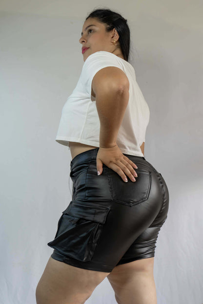 Short Cuero - Tela Strech