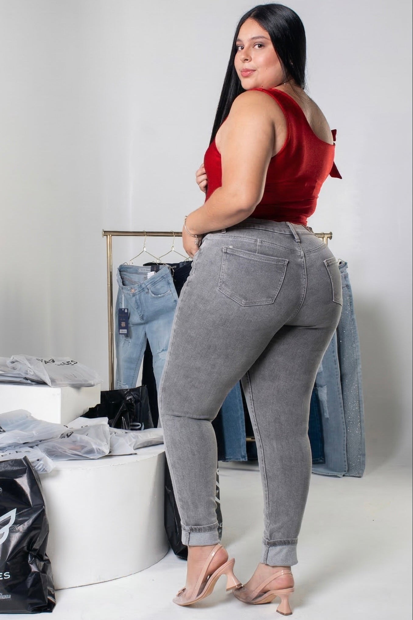 Jeans Skinny Gris- Tela Strech