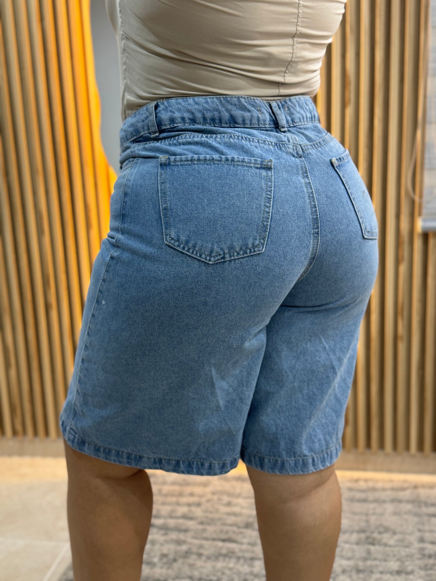 Bermuda Larga Tela Rigida