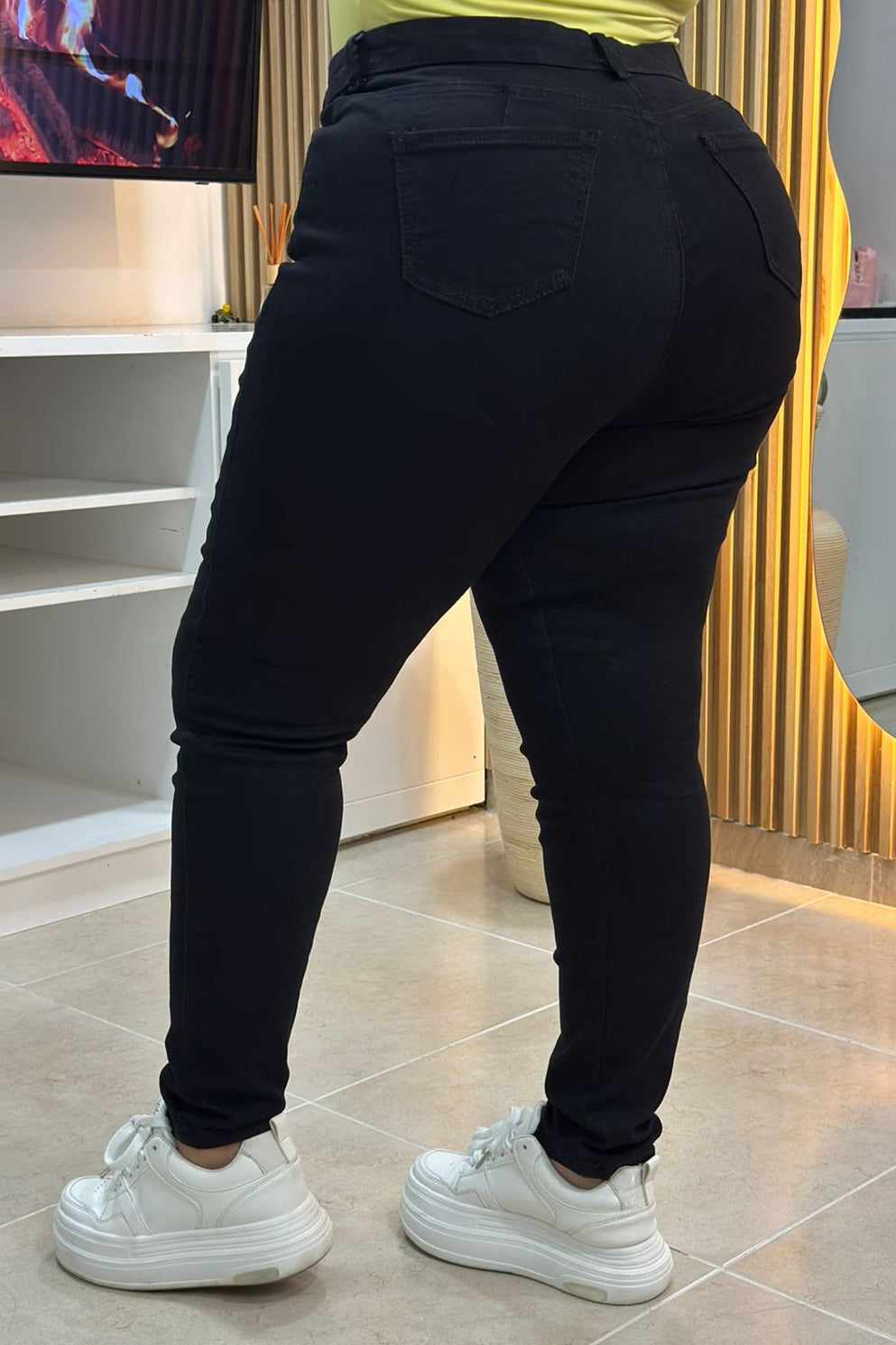 Jeans Negro Skinny - Tela Strech