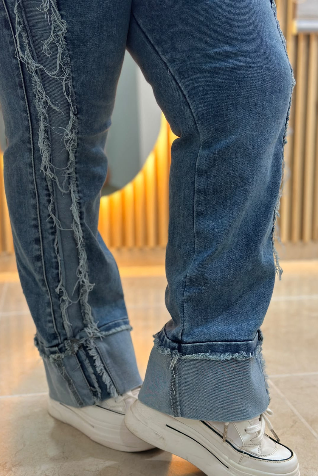 Jeans Urbano Bota Recta - Tela Strech