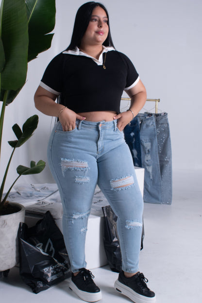 Jeans Skinny Claro Rotos- Tela Strech