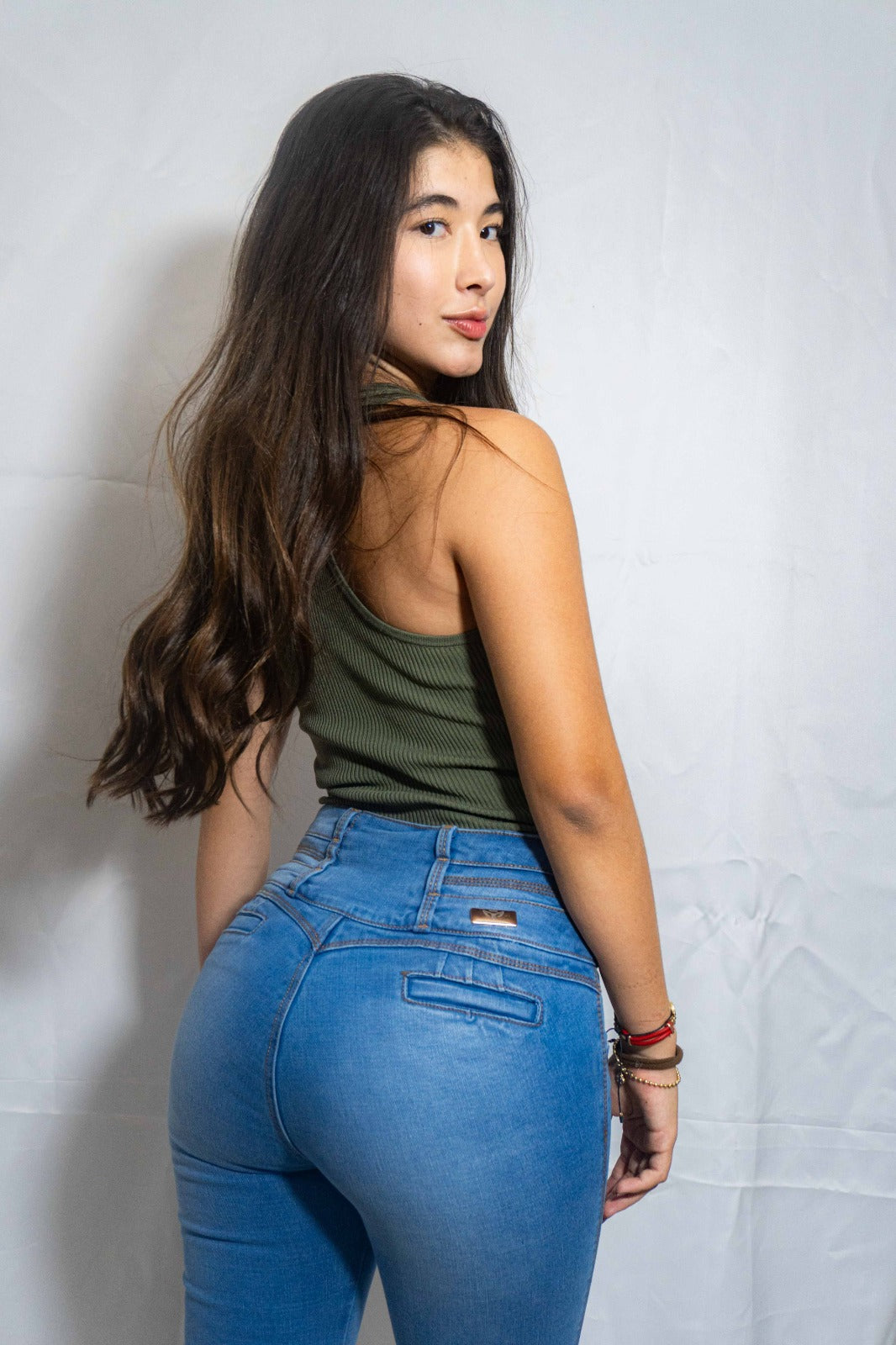Jeans Pretina Ancha Sin Bolsillo